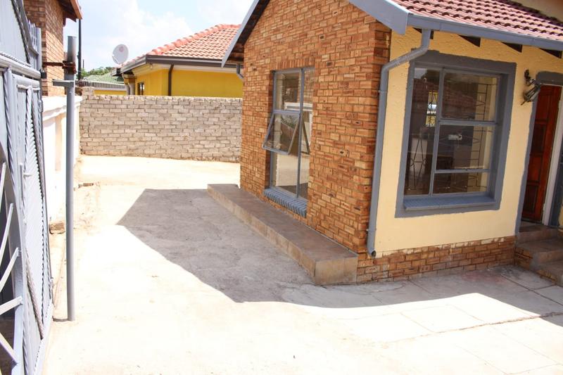 3 Bedroom Property for Sale in Mabopane North West